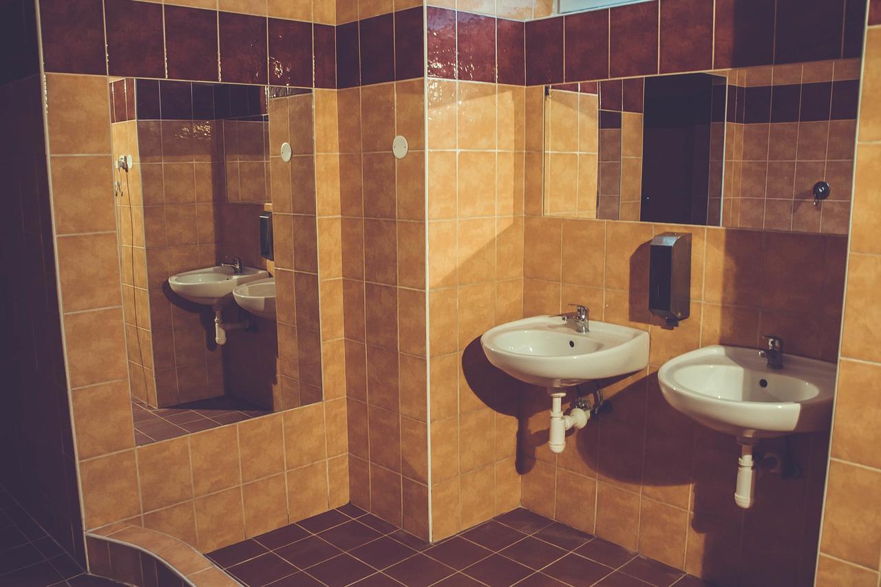 Hostel Ibex Praga Esterno foto