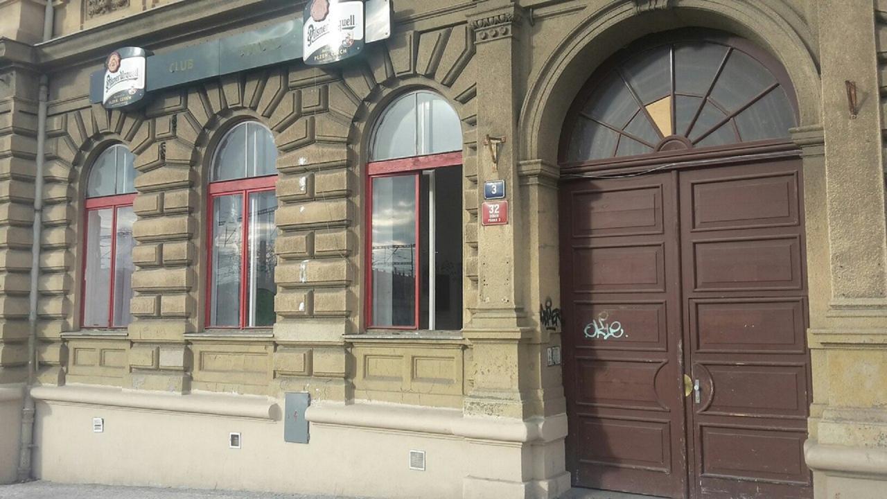 Hostel Ibex Praga Esterno foto